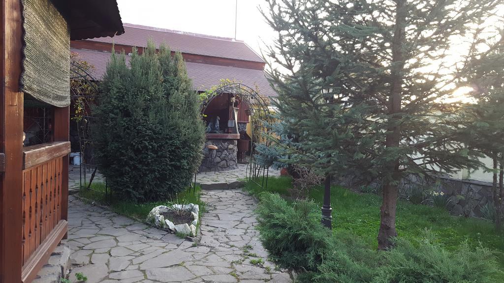 Pensiunea Ioana Gherla Εξωτερικό φωτογραφία